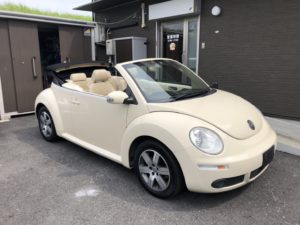 ニュービートル　カブリオレ　フォルクスワーゲン